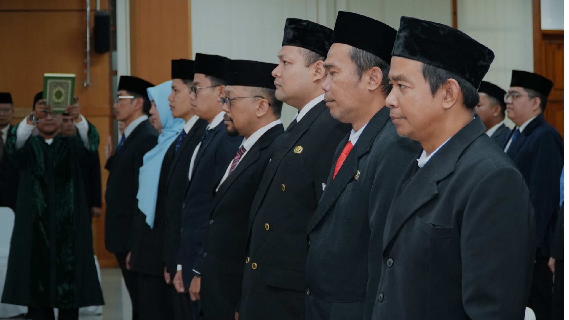 Wali Kota Cimahi Lantik Kepala Disdagkoperin dan 17 Pejabat Fungsional Tertentu