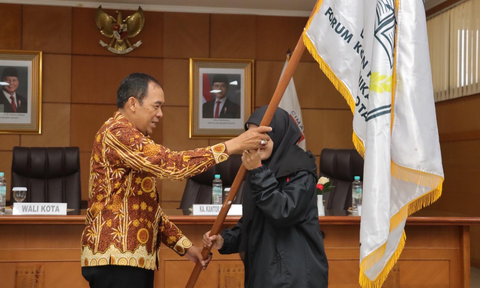 Wali Kota Cimahi Lepas 21 Santri untuk Berlaga di Porsadin VIII Tingkat Jawa Barat