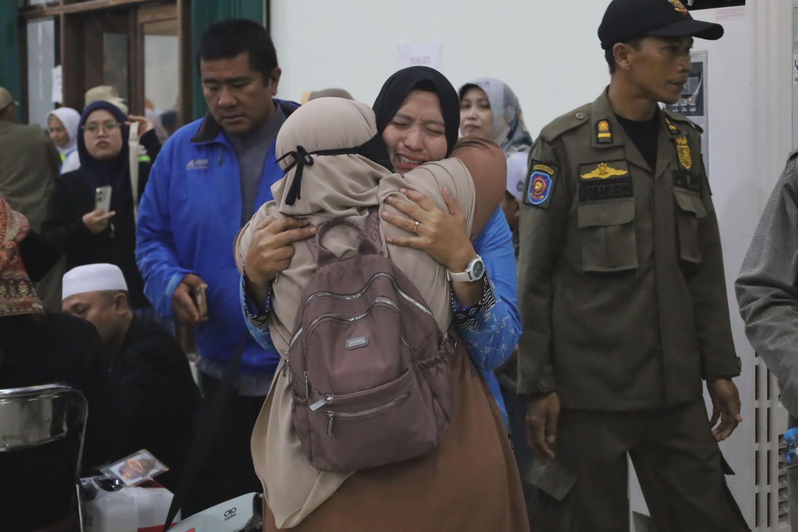 Wali Kota Cimahi Ngatiyana Lepas 441 Jemaah Haji Kloter Pertama