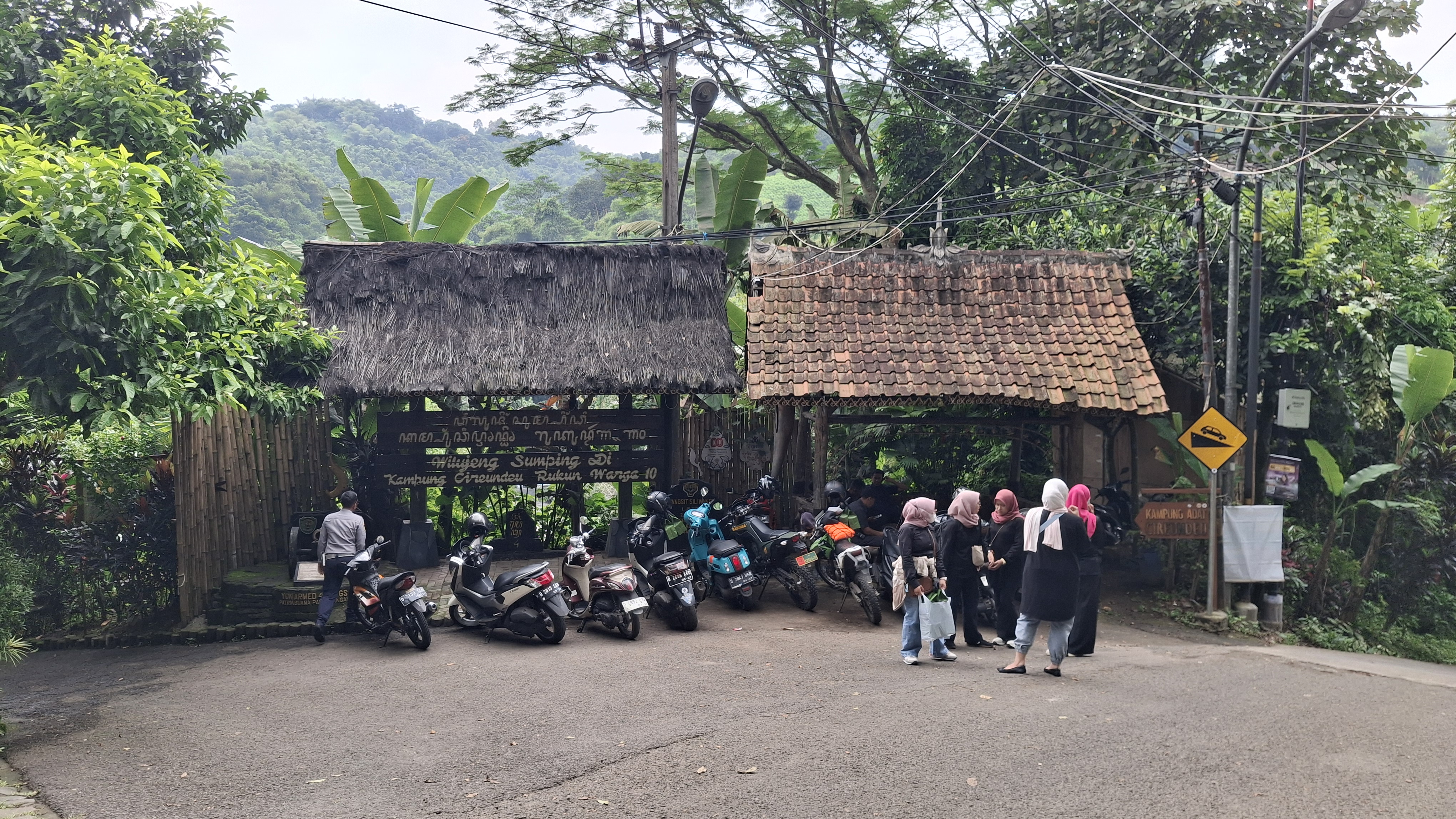 Merawat Toleransi di Bulan Ramadhan di Kampung Adat Cireundeu