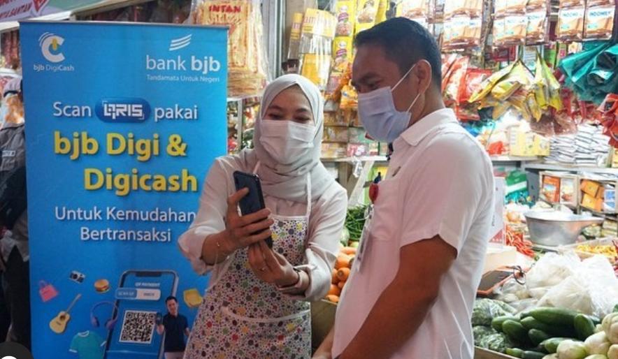 Pedagang Pasar Tradisional Didorong Beralih Ke Pasar Digital