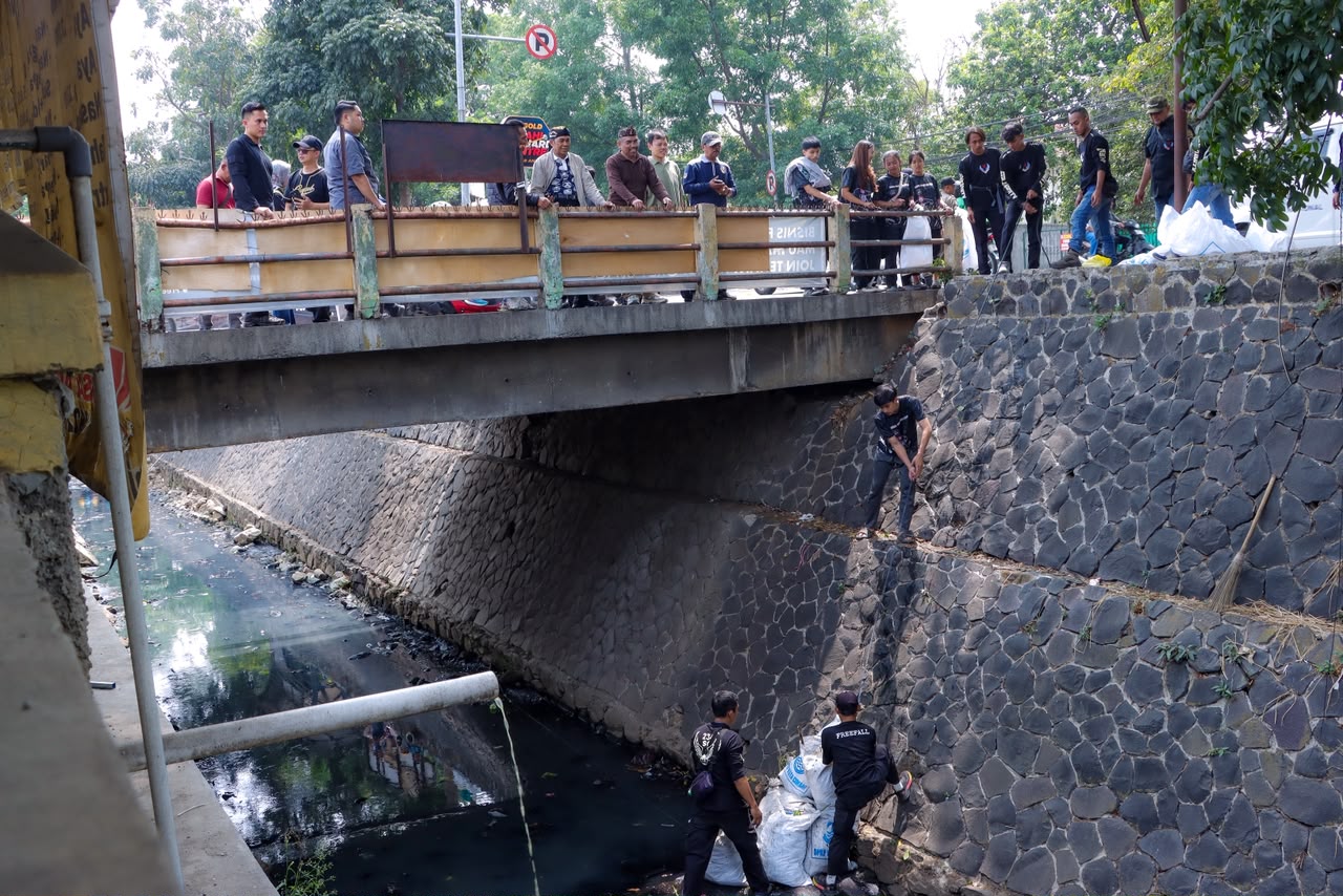 Gerakan Jumsih Serentak: Upaya Jaga Kota Cimahi Bersih dan Sehat