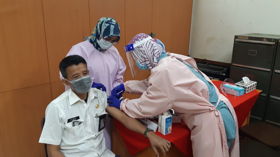 Pemkot Cimahi Gelar Vaksinasi Massal Covid-19 Bagi Pejabat Eselon II-III