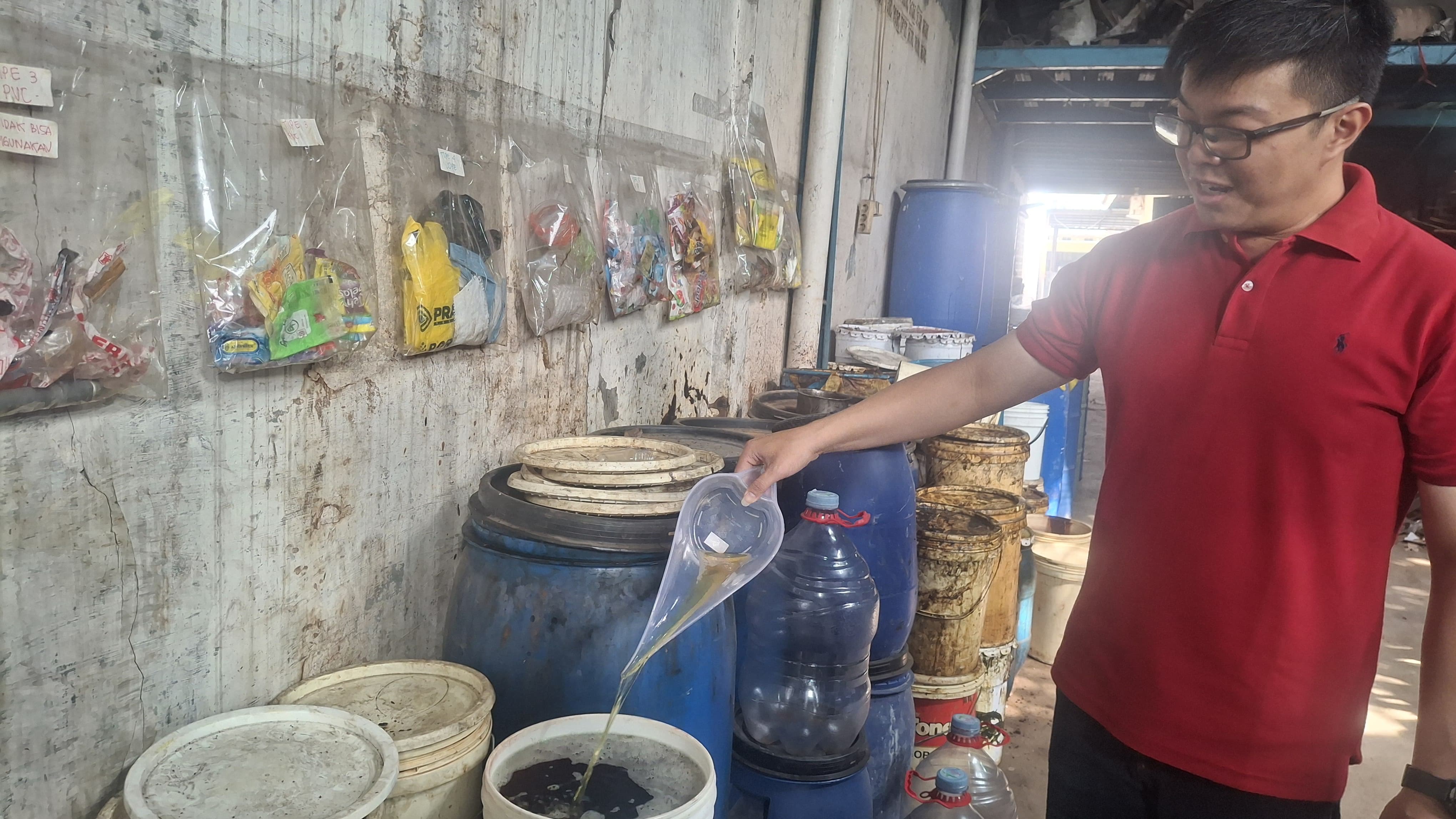 Melihat Pengolahan Sampah Plastik jadi BBM Solar di BSSI Melong