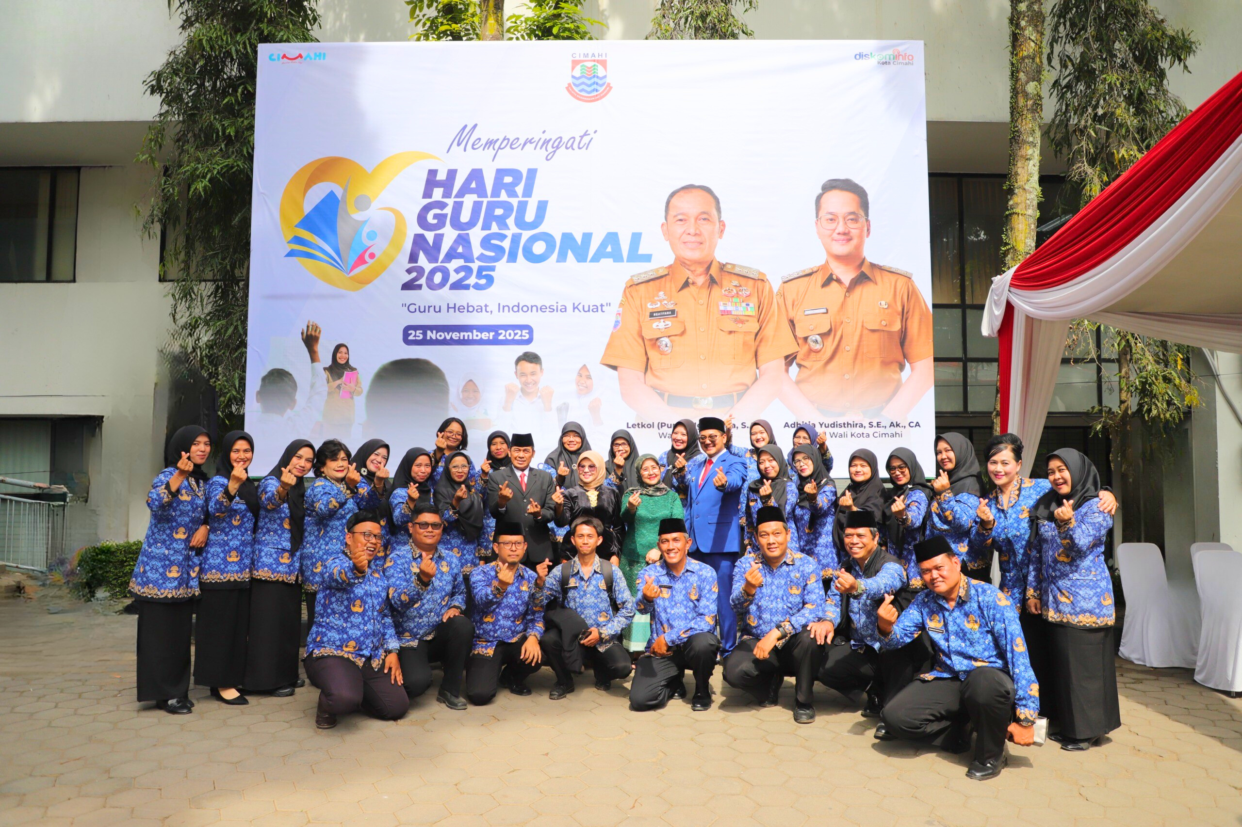 Peringatan Hari Guru Nasional 2025, Guru Hebat Indonesia Kuat