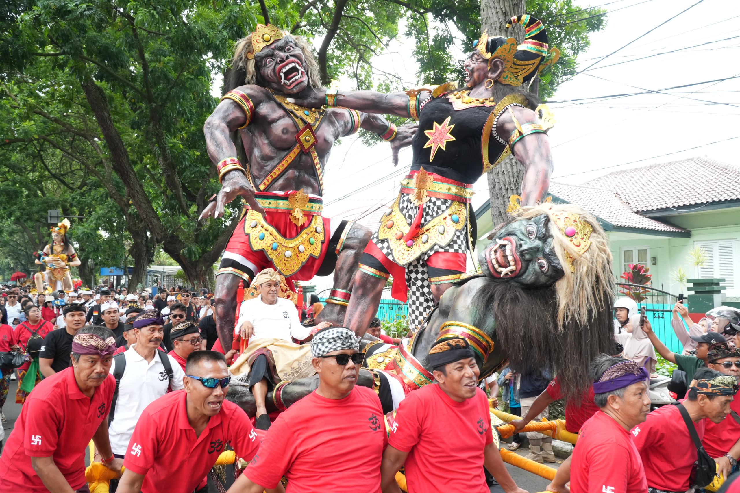 Ngatiyana, Pawai Ogoh-Ogoh Jadi Simbol Persatuan Lintas Agama di Cimahi