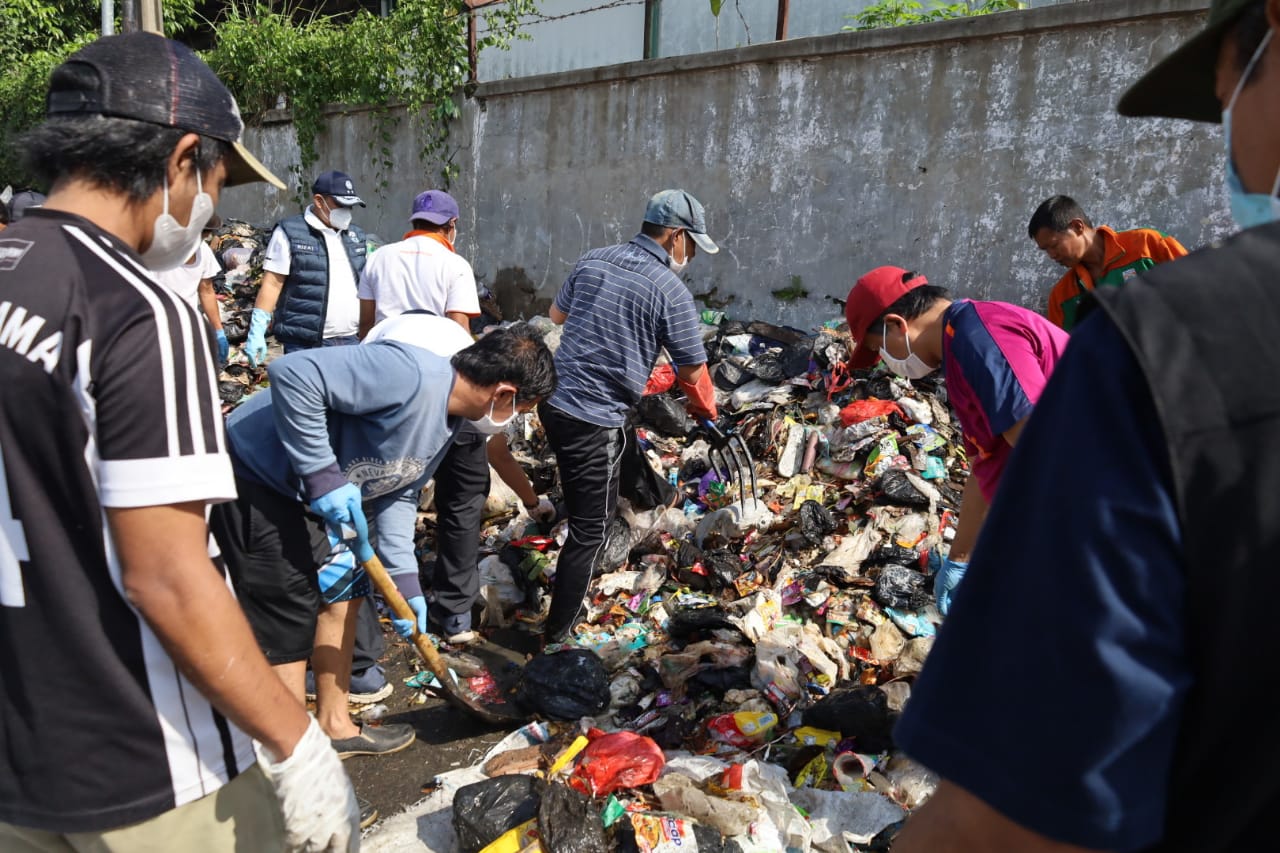 Aksi Nyata Bersih Sampah 2025: Cimahi Dorong Warga Kelola Sampah dari Rumah