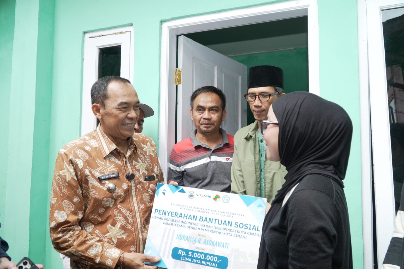 Hadir di Tengah Warga Prasejahtera, Pemkot Cimahi Berikan Solusi Nyata Lewat Bansos, Aktivasi BPJS, dan Pemberdayaan Ekonomi