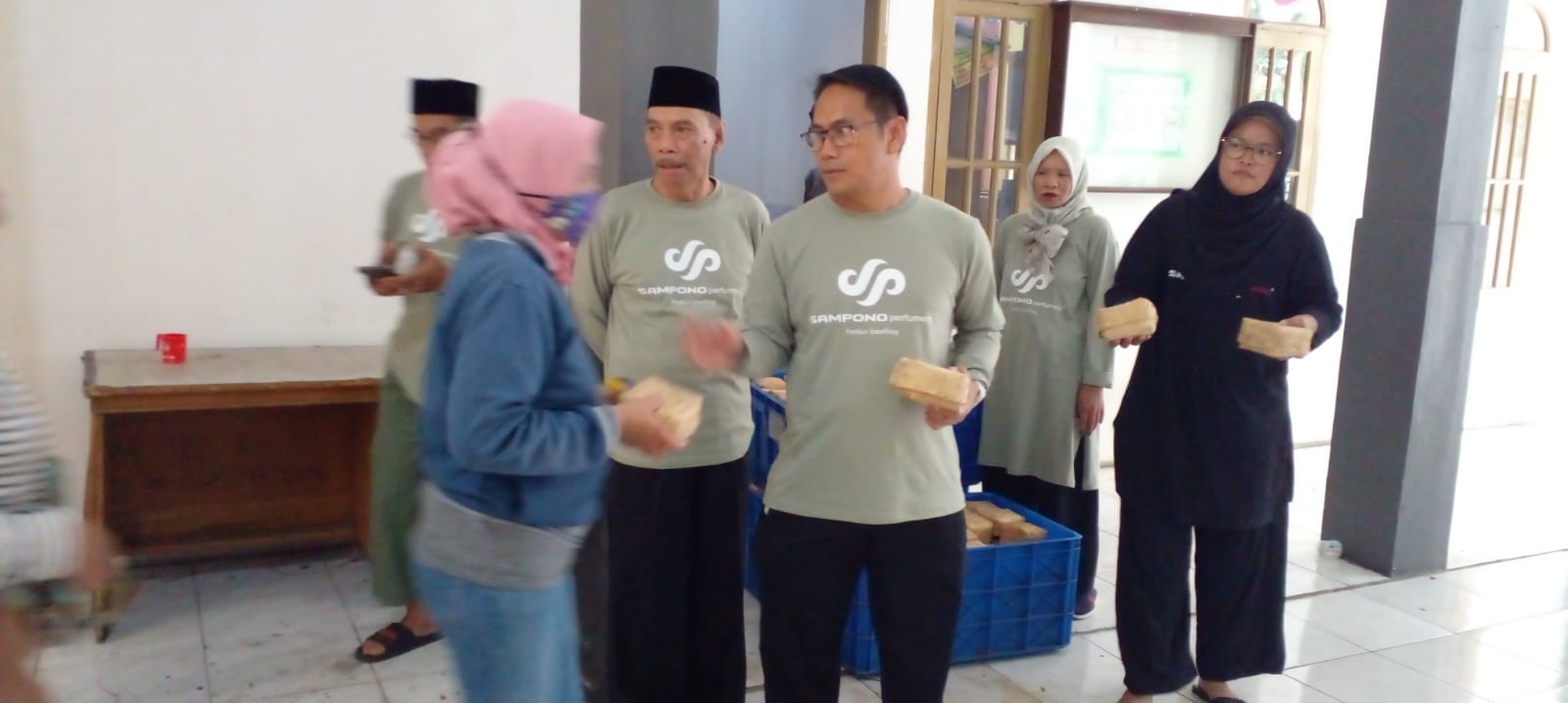 Geliat Iduladha Tanpa Kantung Plastik di Masjid Agung Kota Cimahi