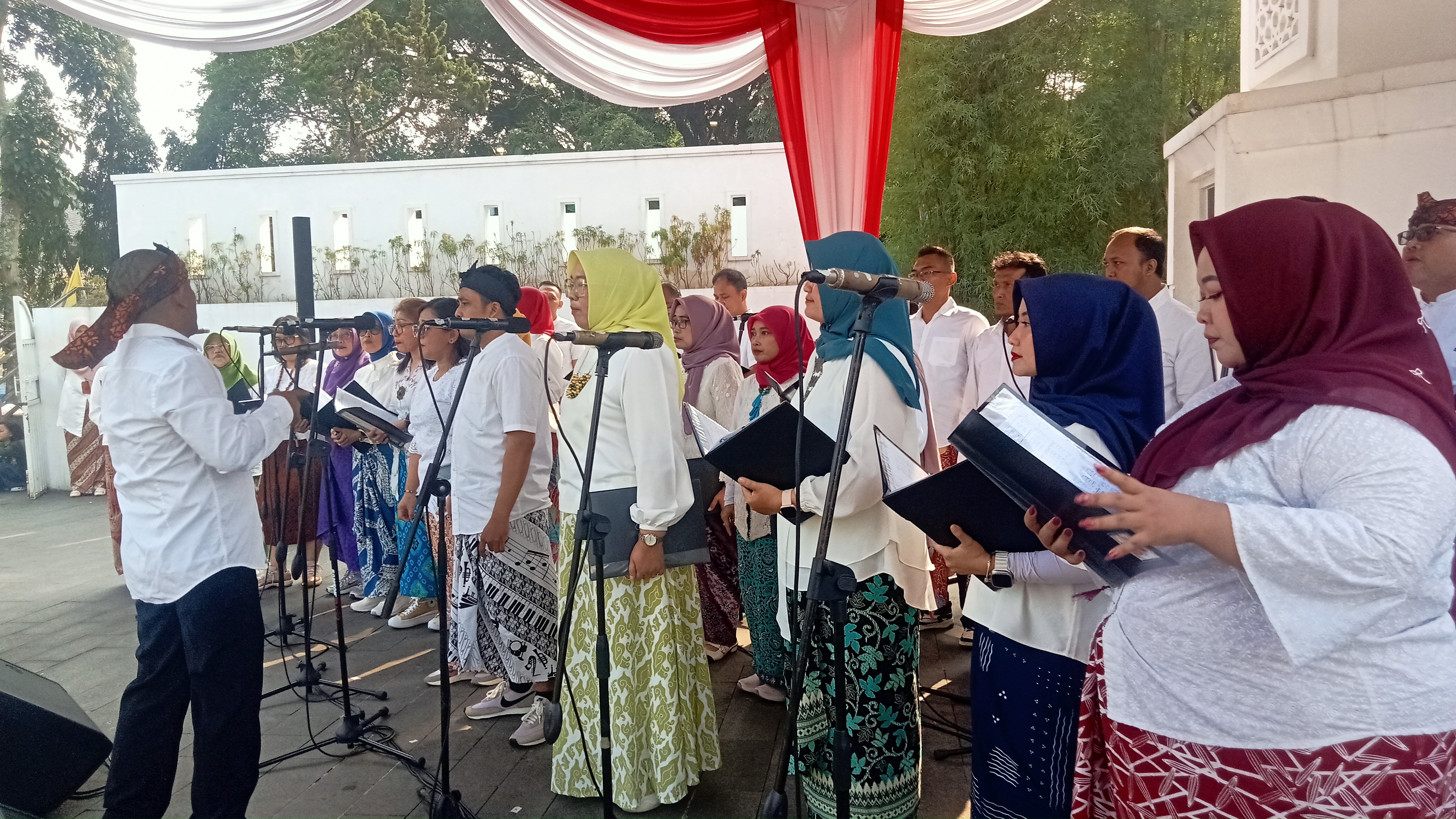 Gita Campernik Meriahkan Upacara HUT Ke-25 Kota Cimahi