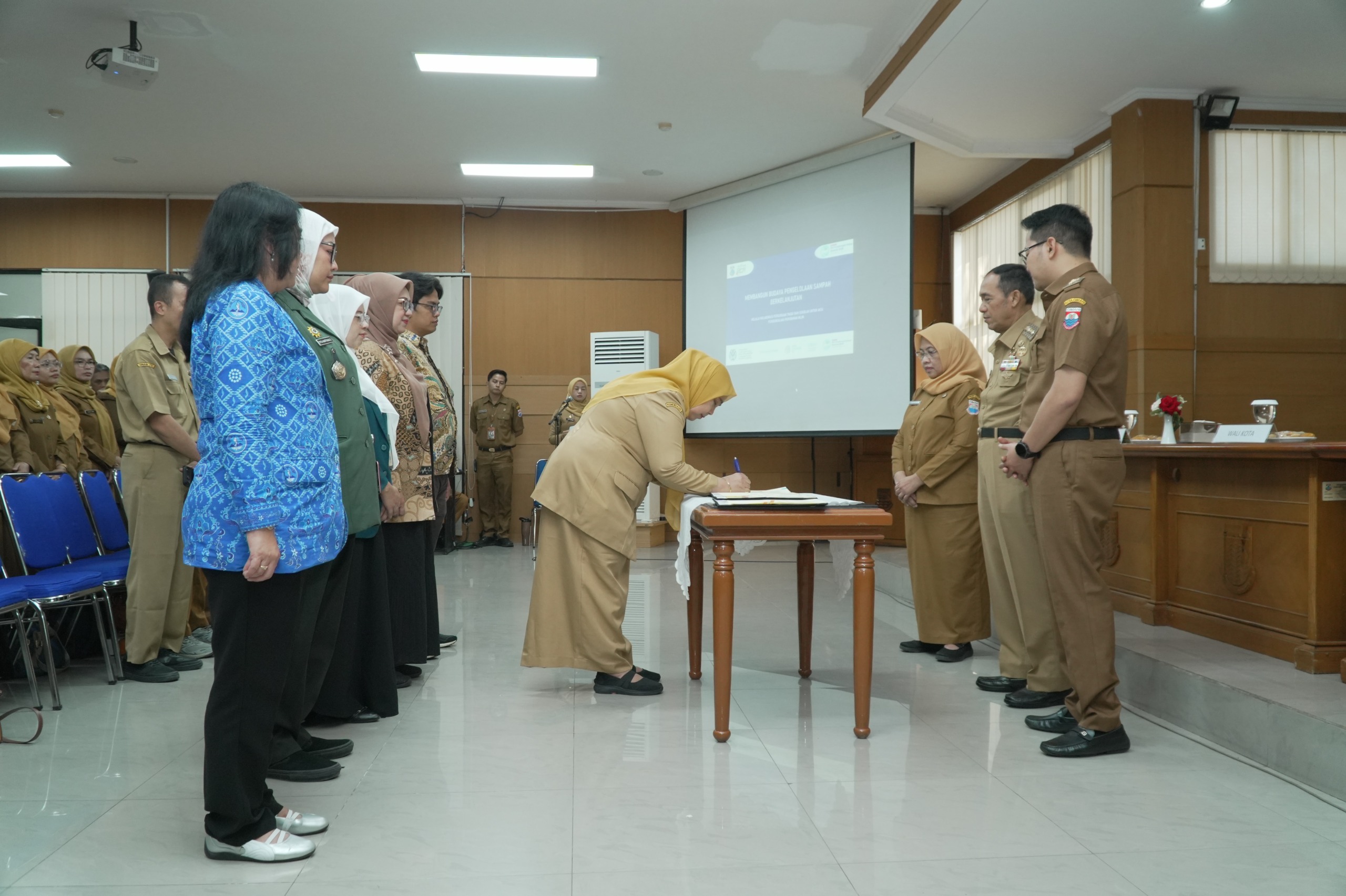 Cimahi Perkuat Gerakan Sedekah Sampah pada Peringatan Hari Lingkungan Hidup Sedunia 2026