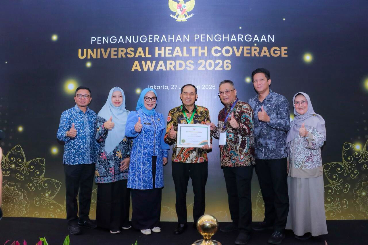 98 Persen Warga Terlindungi JKN, Kota Cimahi Kembali Sabet UHC Awards 2026