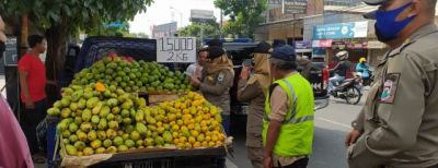 Bahu Jalan dan Trotoar di Cimahi Bukan Lapak untuk Jualan
