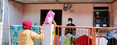Bahu-membahu Warga Cimahi Bantu Warga ODP Virus Cirona