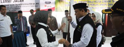 Walikota Atty Lepas 395 Calon Haji 1437 H