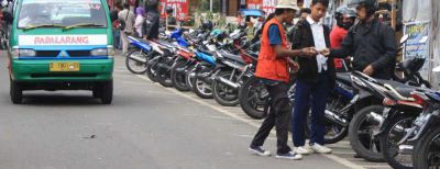 Dishub Kota Cimahi Tingkatkan Kualitas Juru Parkir