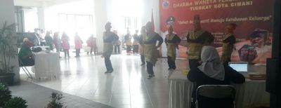 Lomba Senam Maumere Menyebarkan Nilai Kebudayaan di Lingkungan Pemkot Cimahi