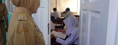 Wali Kota Cimahi Pantau Pelaksanaan Ujian Nasional Tingkat SMA/Sederajat