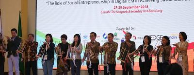 Kampung Adat Cireundeu, Kota Cimahi Dipuji Rektor Unpar