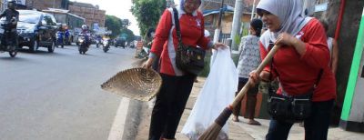 Gerakan Serentak Pungut Sampah Massal Isi Peringatan HPSN