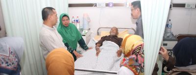 Bingkisan Untuk Pasien RSUD Cibabat Dalam Rangka HUT Kota Cimahi ke-17