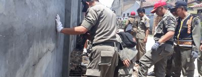 Dinas Pol PP dan Damkar Kota Cimahi Minta Warga Tak Dirijan Bangunan di Saluran Drainase