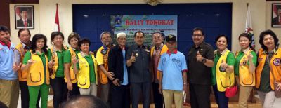 Penyandang Tuna Netra se-Kota Cimahi Peringati Hari Tongkat Putih Sedunia