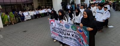Parade 1.000 Santri Meriahkan Hari Santri Nasional 2019 Kota Cimahi